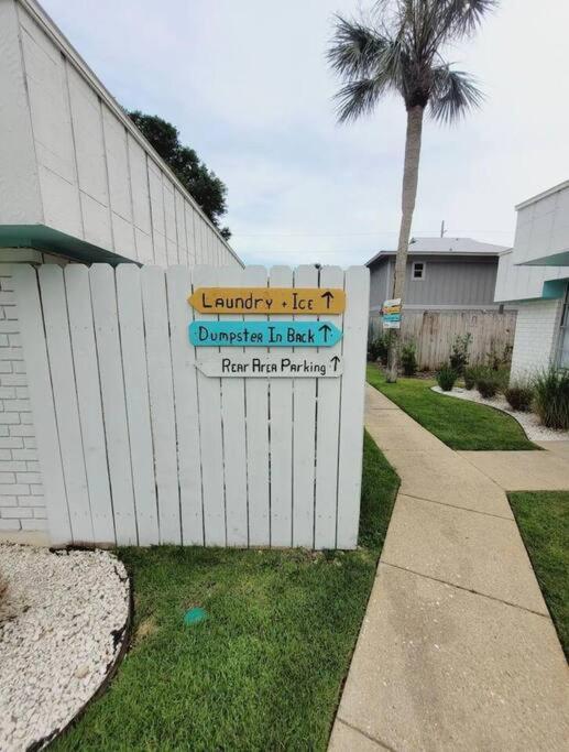 Gulf Shores Getaway Steps Away From The Pool! Luaran gambar